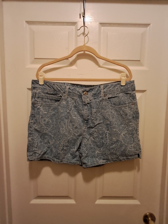 Faded Glory Pants - Faded Glory Light Blue Paisley Cotton Women's Shorts Size 16